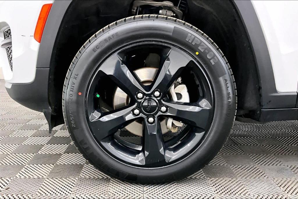 used 2023 Jeep Grand Cherokee car, priced at $30,267