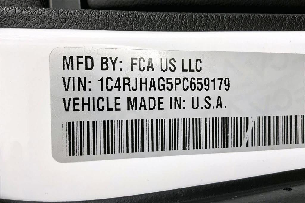 used 2023 Jeep Grand Cherokee car, priced at $30,267