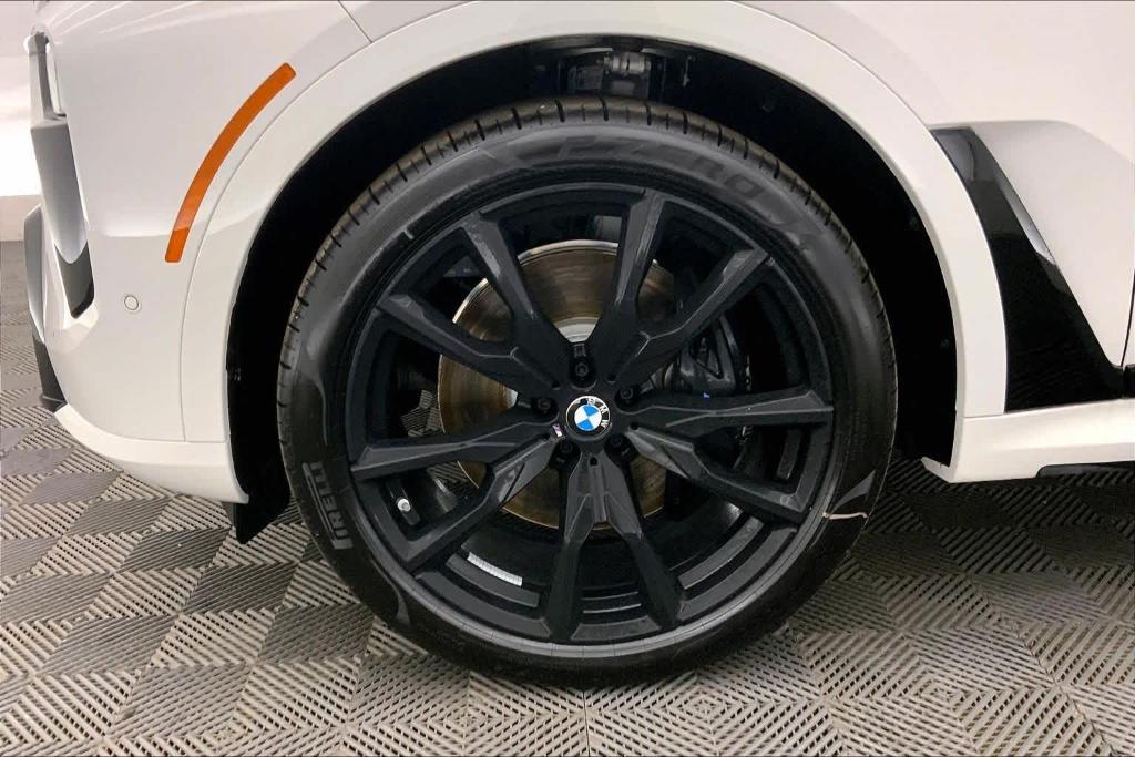 new 2026 BMW X7 car, priced at $126,455