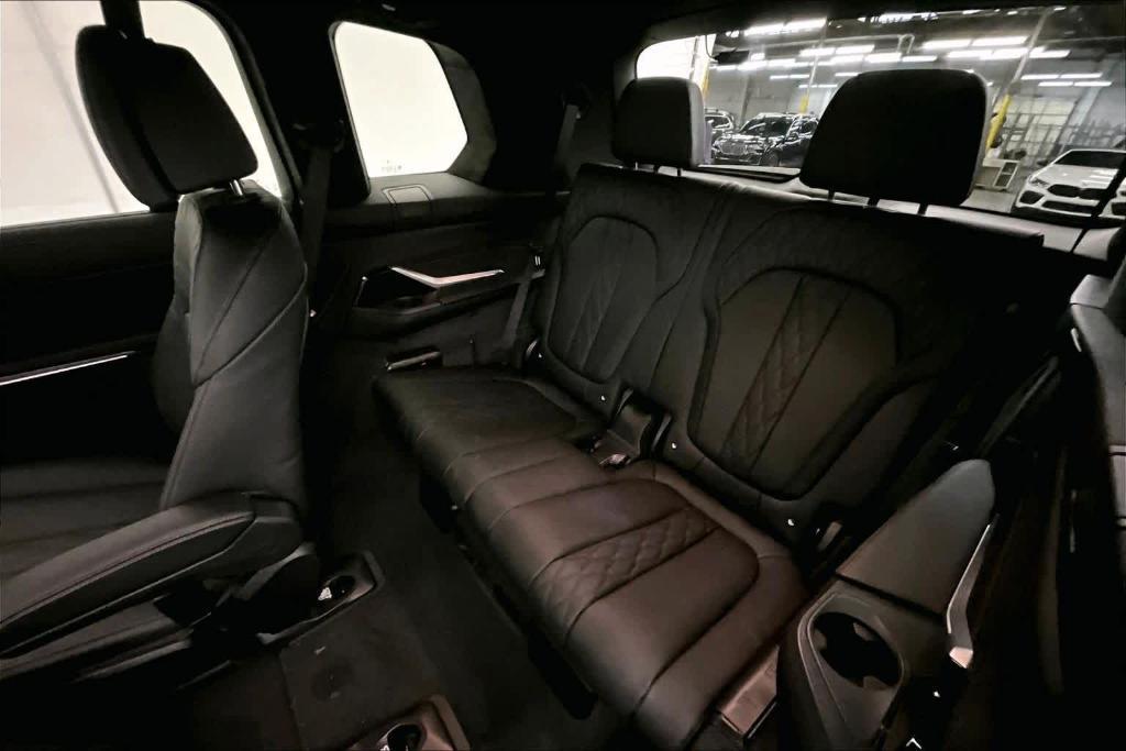 new 2026 BMW X7 car, priced at $130,625