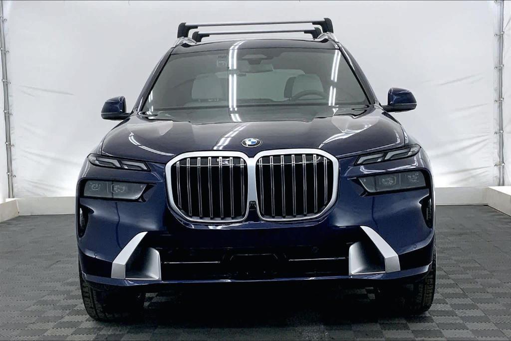new 2026 BMW X7 car, priced at $100,585