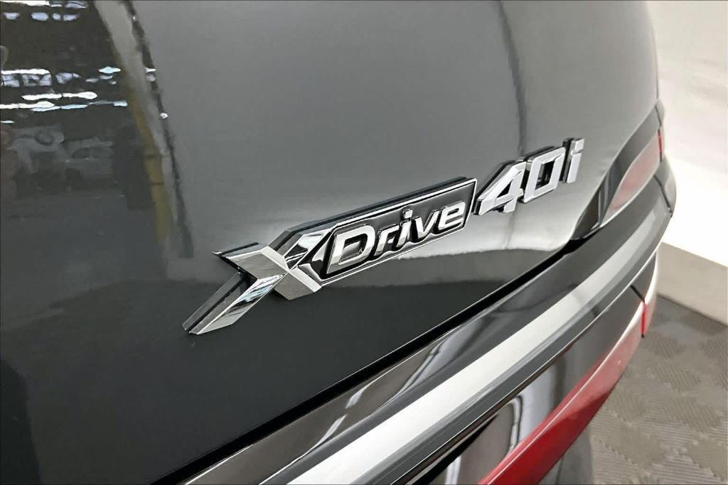 new 2026 BMW X7 car, priced at $101,935