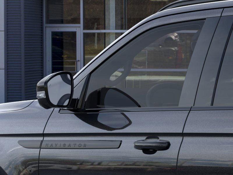 new 2026 Lincoln Navigator car, priced at $112,090