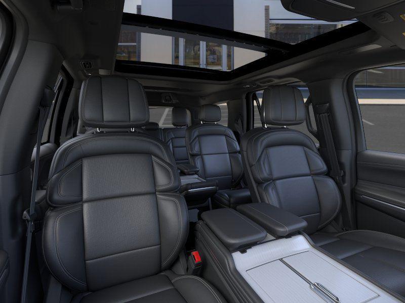 new 2026 Lincoln Navigator car, priced at $112,090