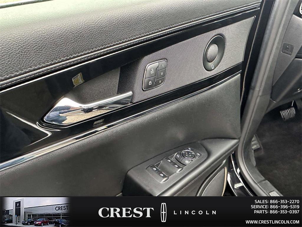 used 2023 Lincoln Nautilus car, priced at $33,995