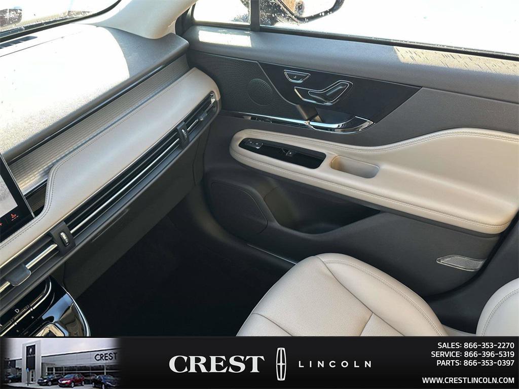 used 2023 Lincoln Corsair car, priced at $31,906