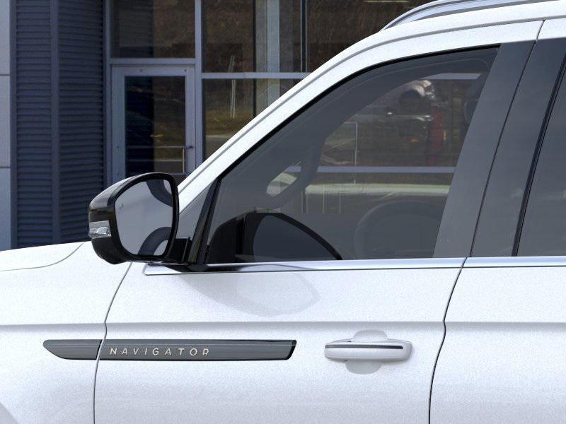 new 2026 Lincoln Navigator car, priced at $125,280