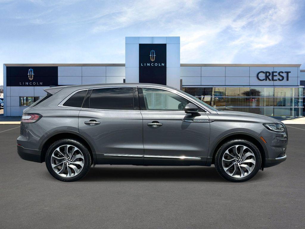 used 2022 Lincoln Nautilus car, priced at $29,551