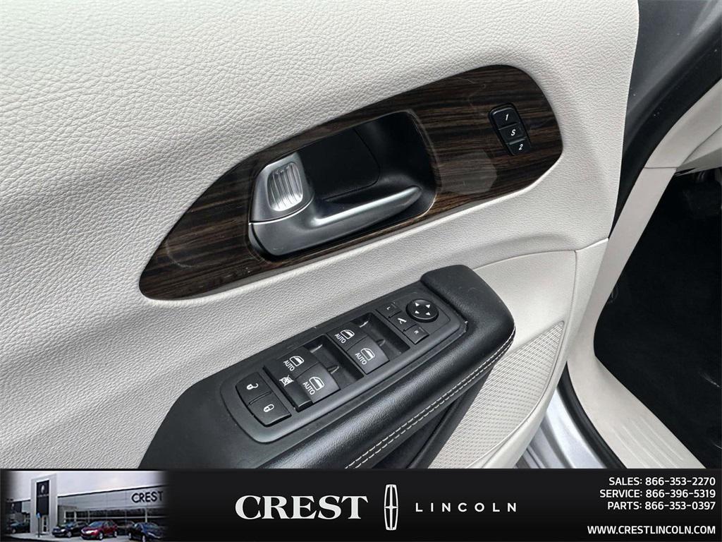 used 2021 Chrysler Pacifica car, priced at $26,487