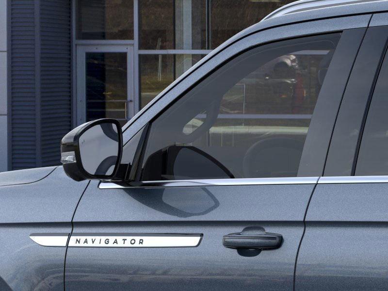 new 2026 Lincoln Navigator car, priced at $105,480