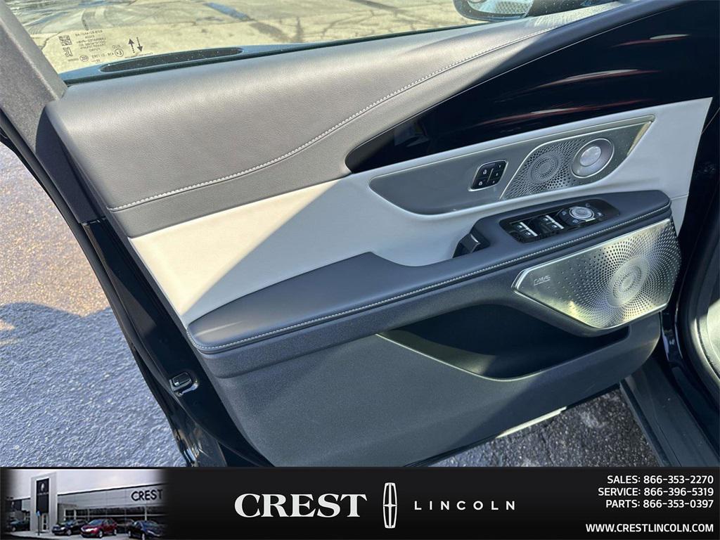 used 2024 Lincoln Nautilus car, priced at $48,339