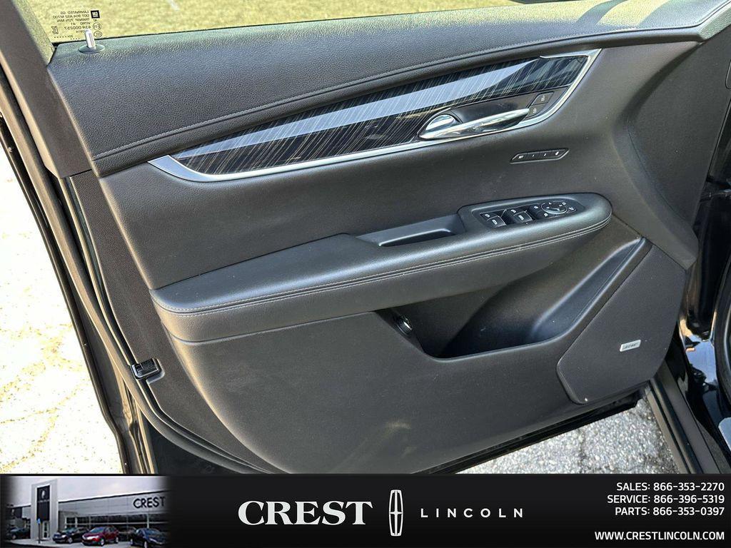 used 2020 Cadillac XT6 car, priced at $22,918