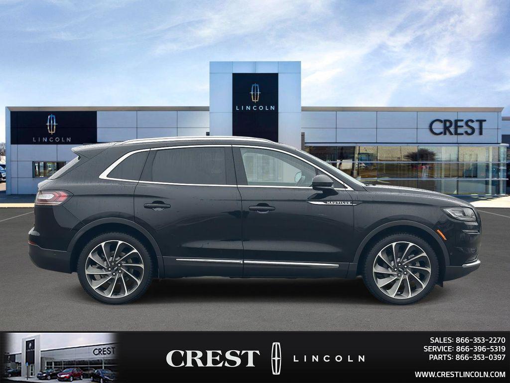 used 2022 Lincoln Nautilus car, priced at $30,846