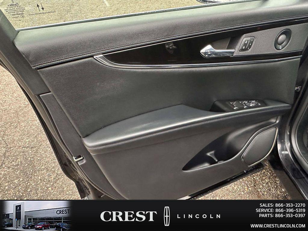 used 2022 Lincoln Nautilus car, priced at $30,846