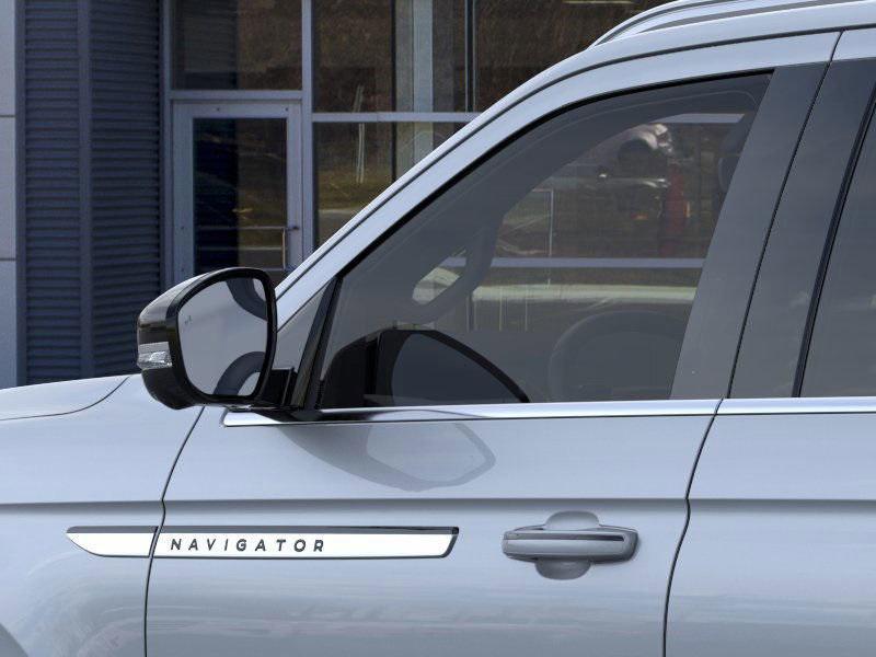 new 2026 Lincoln Navigator car, priced at $105,705