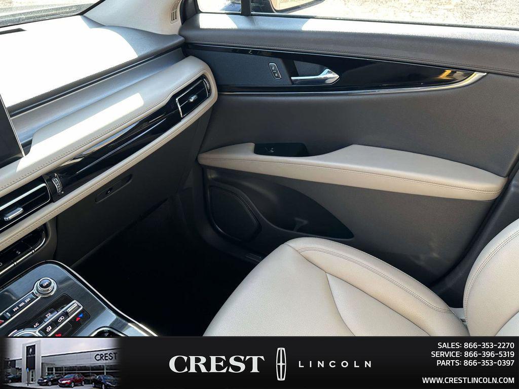 used 2023 Lincoln Nautilus car, priced at $30,922
