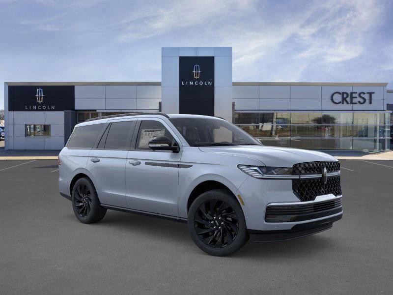 new 2025 Lincoln Navigator car, priced at $110,695