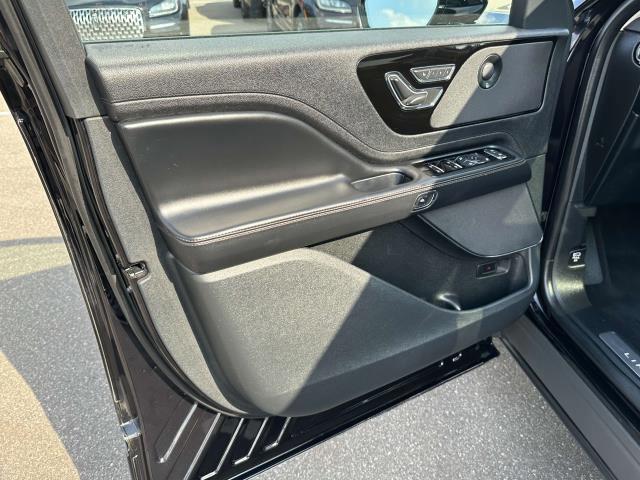 used 2021 Lincoln Aviator car, priced at $33,722