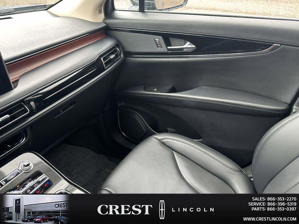 used 2023 Lincoln Nautilus car, priced at $37,868