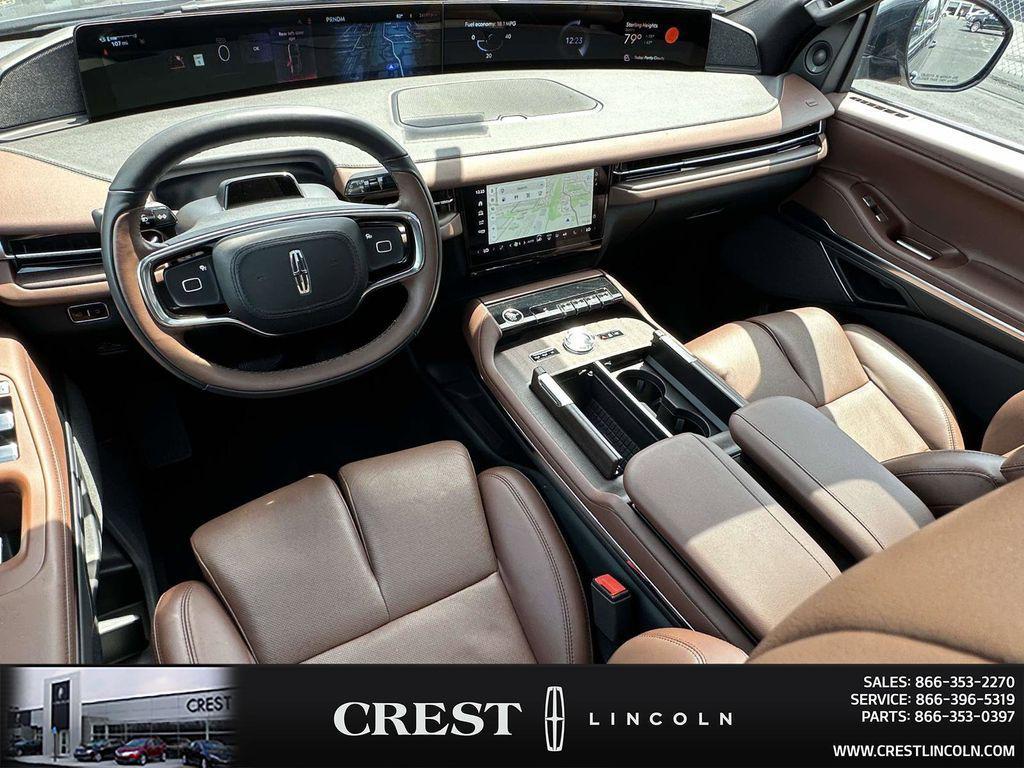 used 2025 Lincoln Navigator car, priced at $81,009