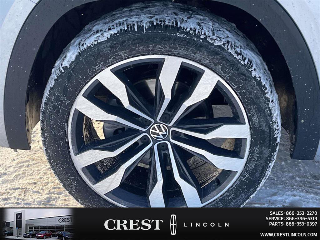 used 2022 Volkswagen Atlas Cross Sport car, priced at $30,799