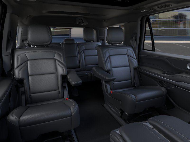 new 2026 Lincoln Navigator car, priced at $109,505