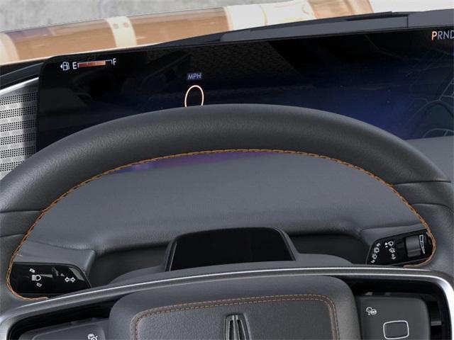 new 2025 Lincoln Navigator car, priced at $130,505