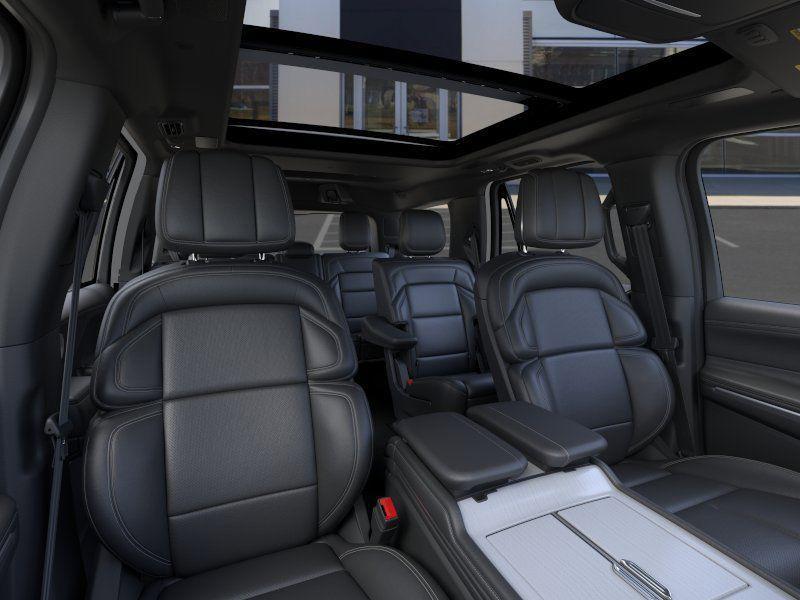new 2026 Lincoln Navigator car, priced at $109,505