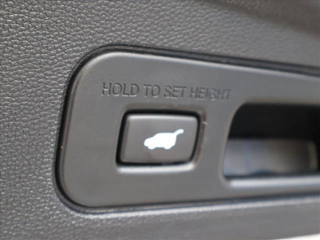 used 2024 Acura MDX car, priced at $49,195