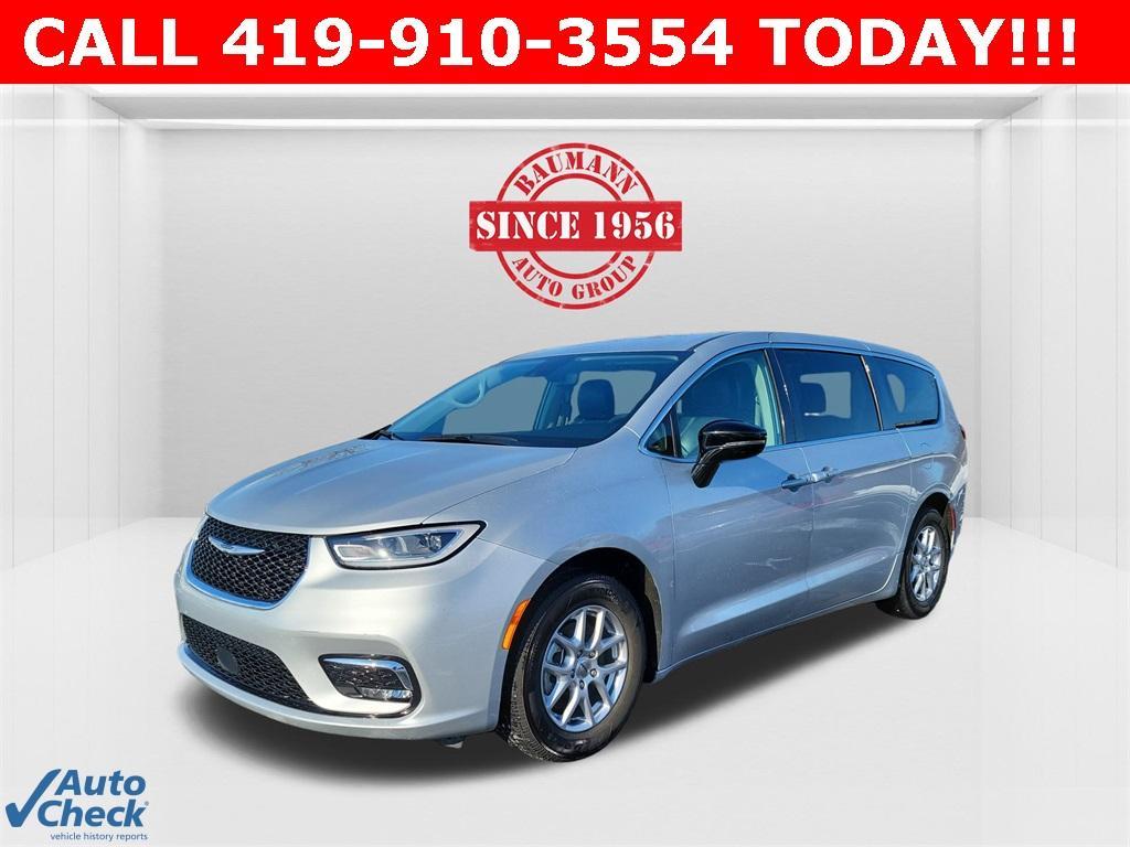 used 2024 Chrysler Pacifica car, priced at $26,750