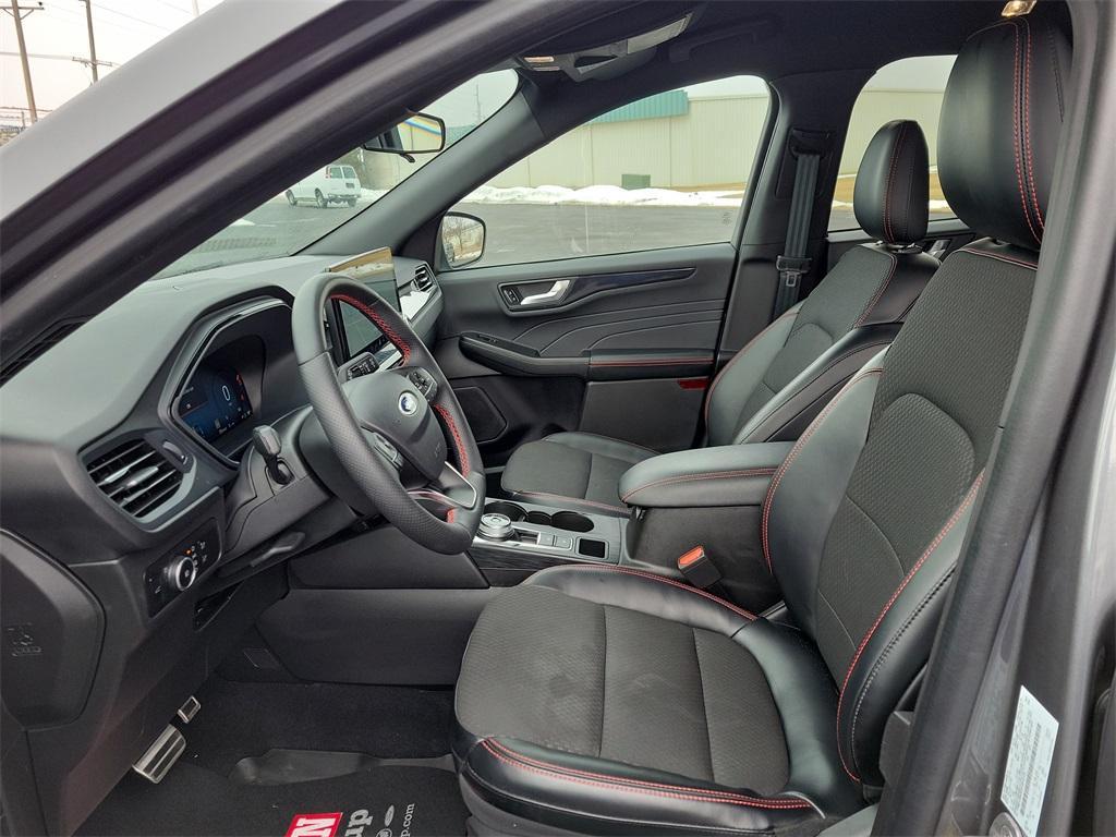 used 2023 Ford Escape car, priced at $27,250