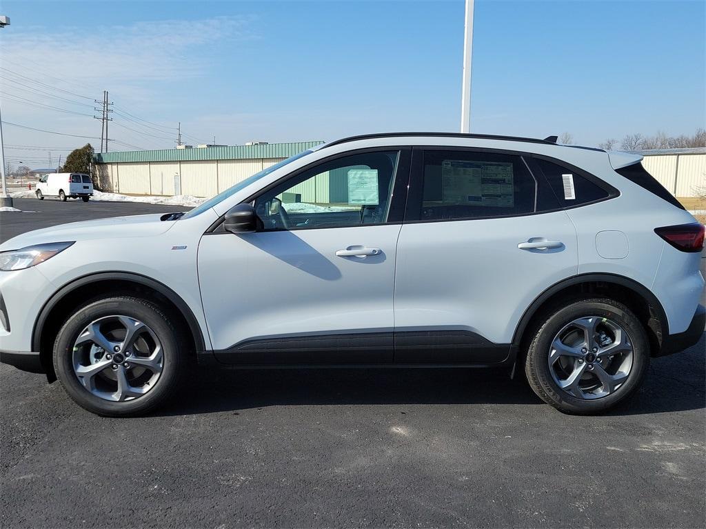 new 2026 Ford Escape car, priced at $33,607