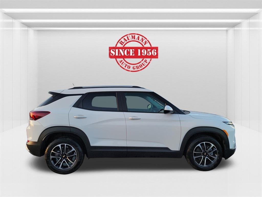 used 2025 Chevrolet TrailBlazer car, priced at $22,000