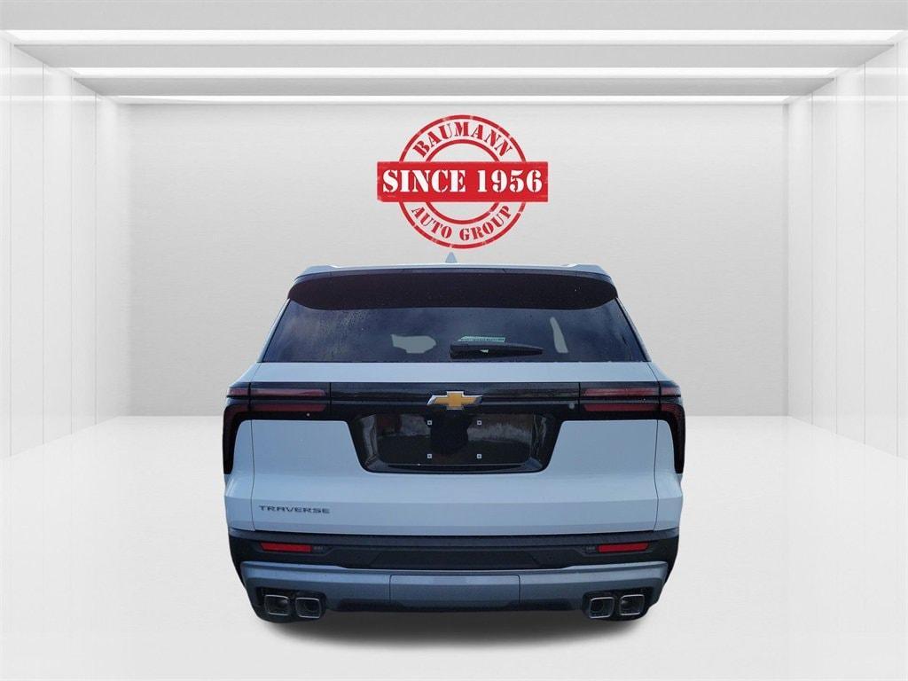 new 2026 Chevrolet Traverse car, priced at $40,605