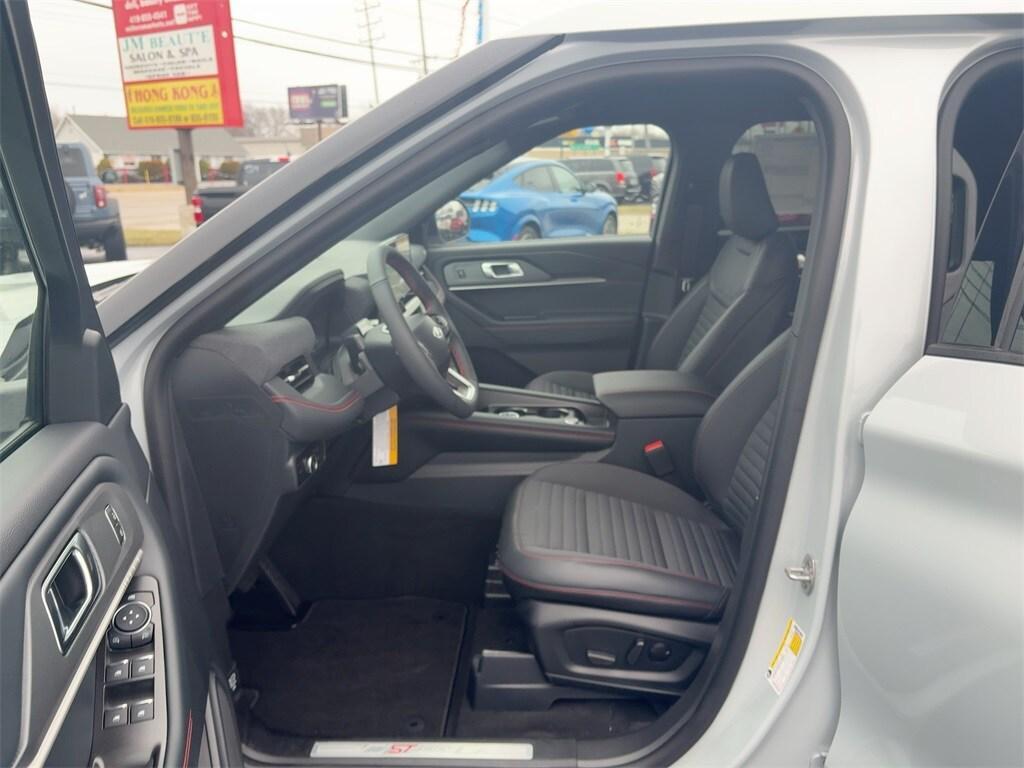 new 2026 Ford Explorer car, priced at $47,176