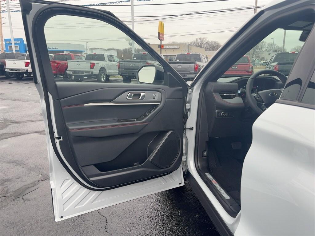 new 2026 Ford Explorer car, priced at $47,176