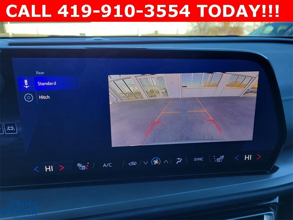 used 2025 Chevrolet Traverse car, priced at $36,000