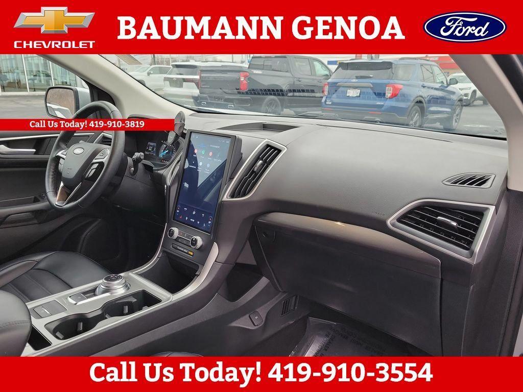 used 2024 Ford Edge car, priced at $24,250