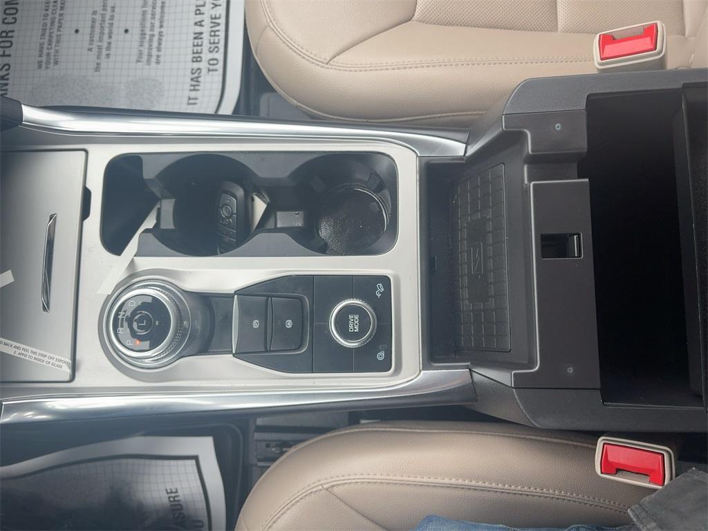 used 2022 Ford Explorer car, priced at $28,087