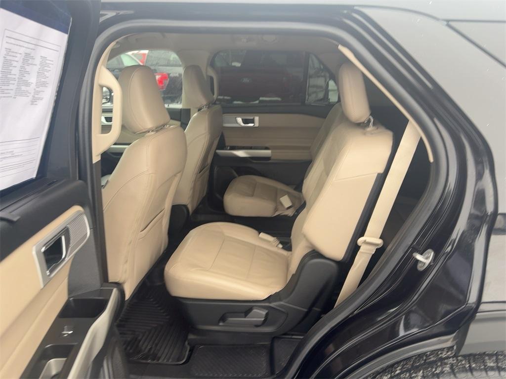 used 2022 Ford Explorer car, priced at $28,087
