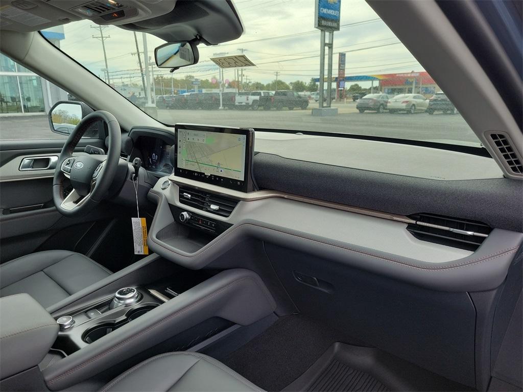 new 2025 Ford Explorer car, priced at $47,600
