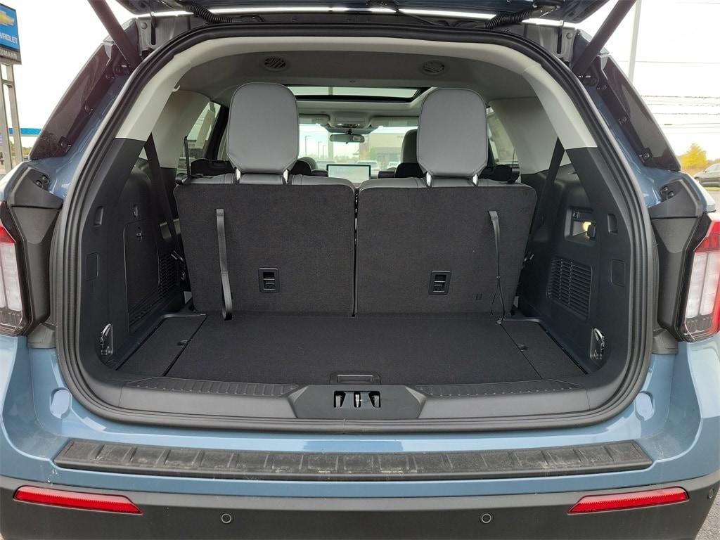 new 2025 Ford Explorer car, priced at $47,600