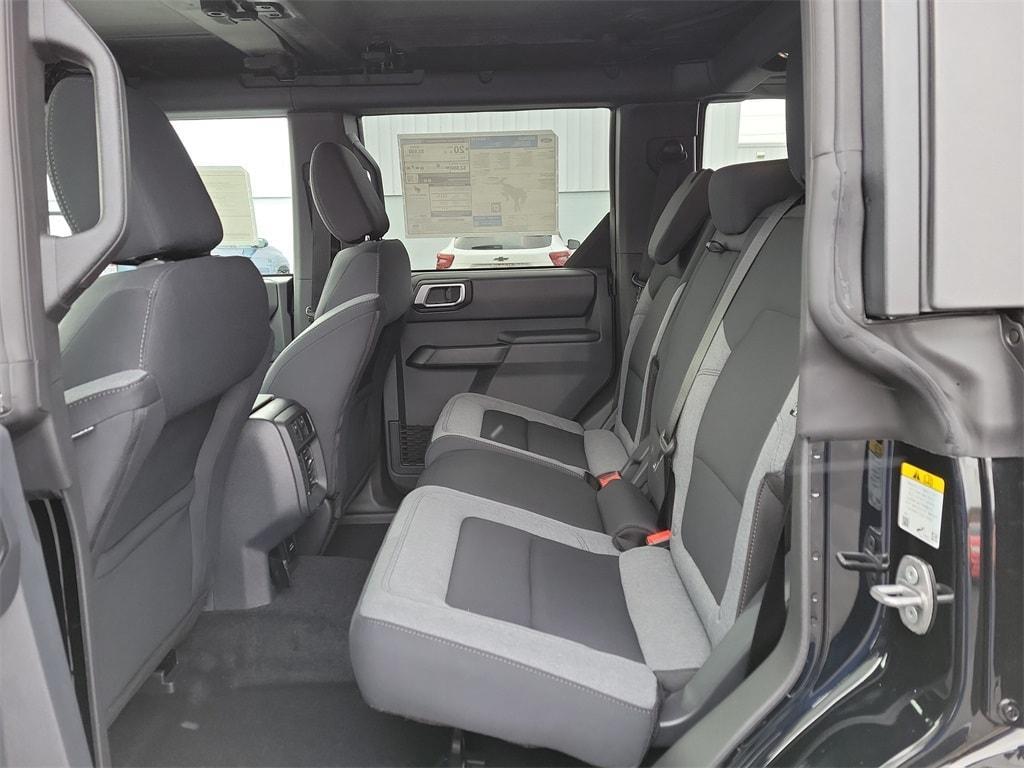 new 2025 Ford Bronco car, priced at $45,579