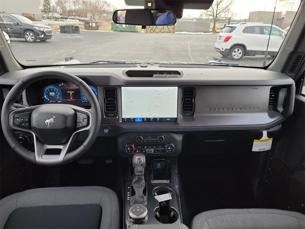 new 2025 Ford Bronco car, priced at $45,579