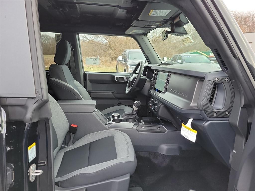new 2025 Ford Bronco car, priced at $45,579