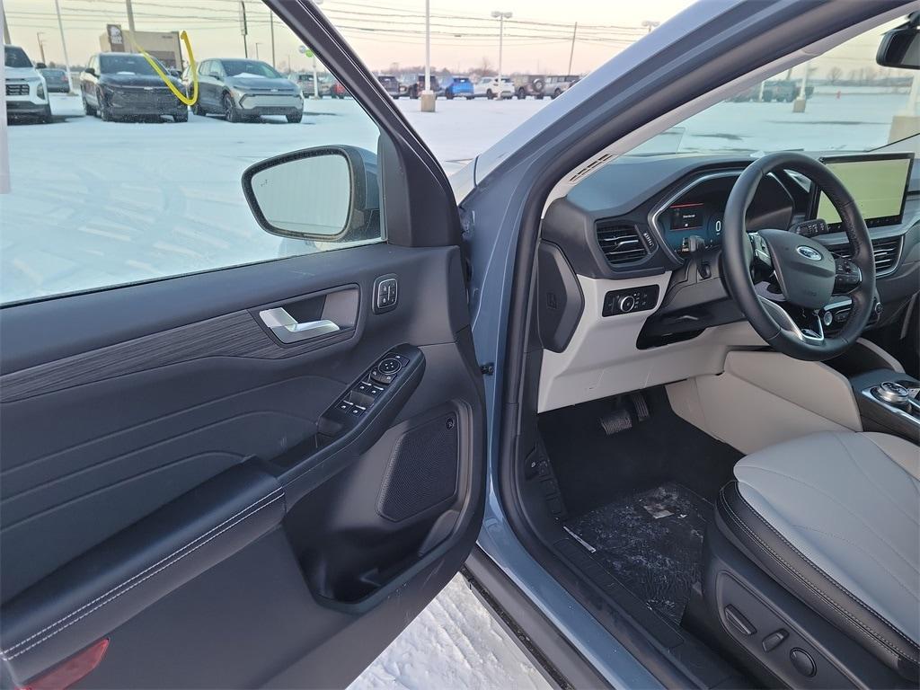 new 2026 Ford Escape car, priced at $39,651