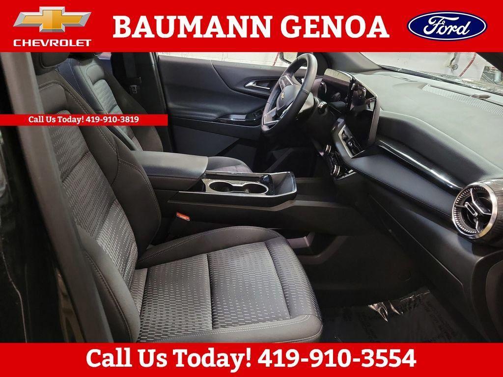 used 2025 Chevrolet Equinox car, priced at $26,570