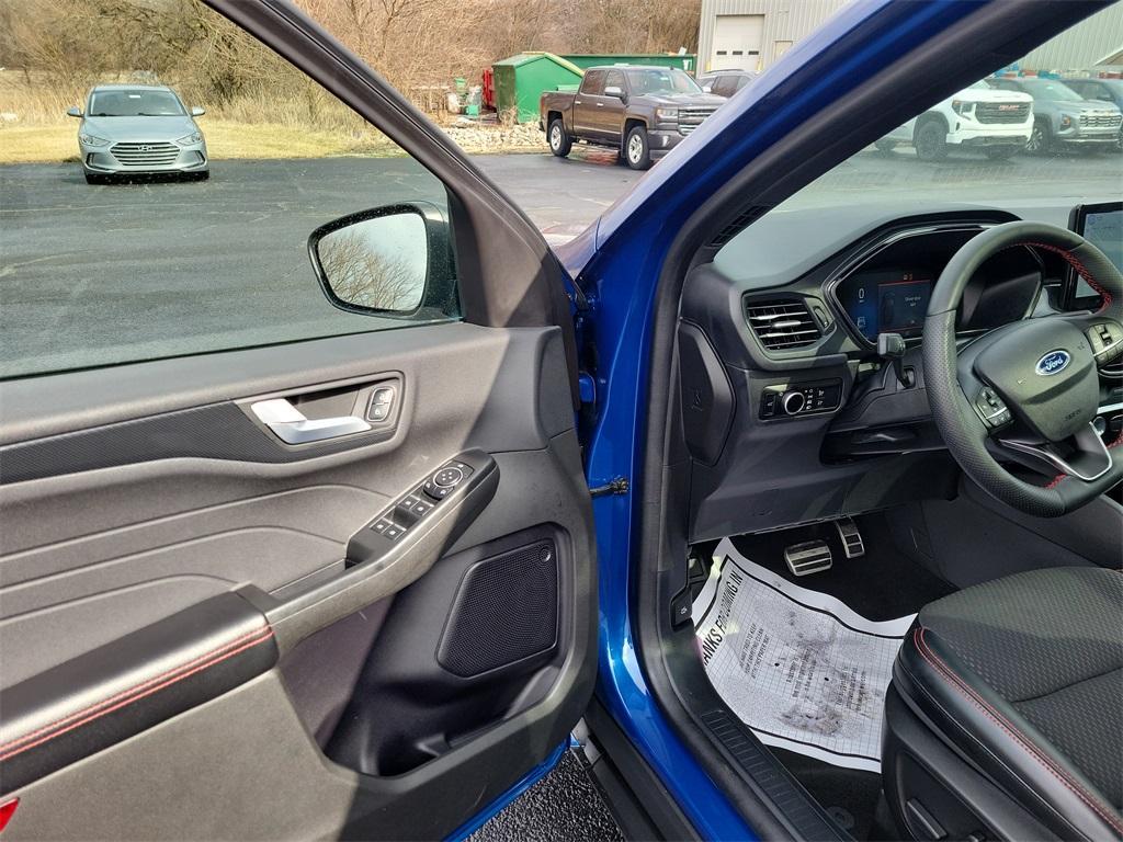 used 2023 Ford Escape car, priced at $25,000