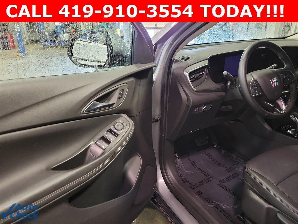 used 2025 Buick Encore GX car, priced at $22,500