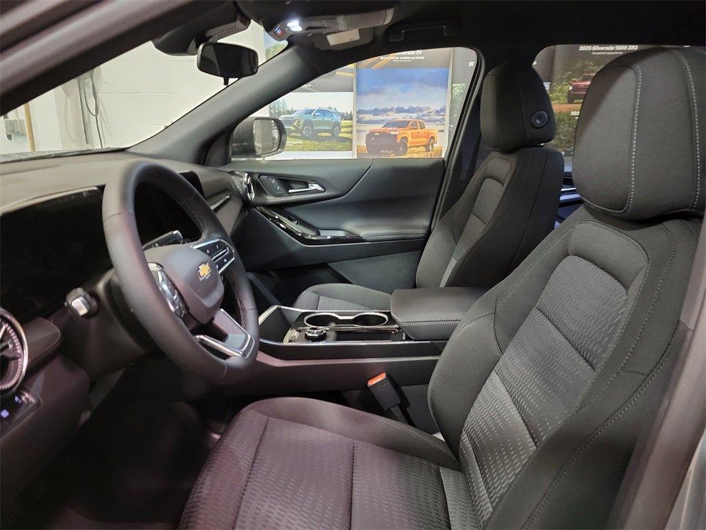 new 2026 Chevrolet Equinox car, priced at $31,255